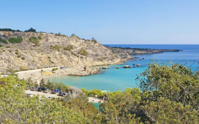 Anais Paralimni in Paralimni