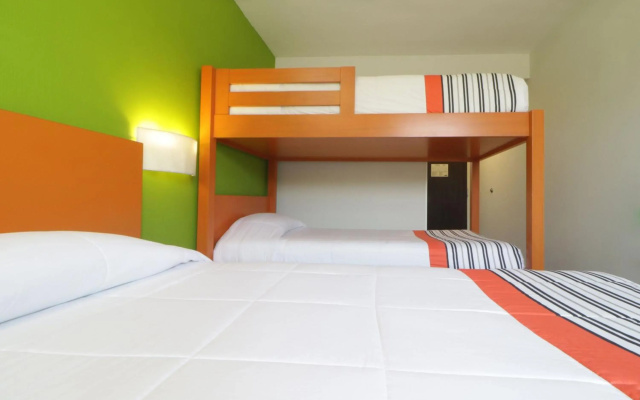 City Express Junior by Marriott Toluca Aeropuerto