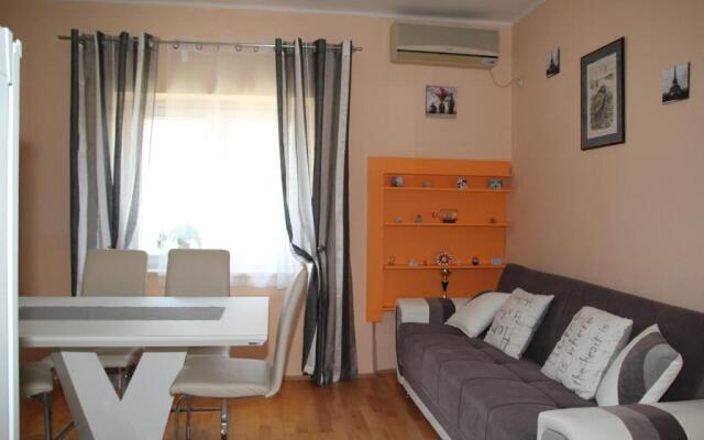 Apartment Central City