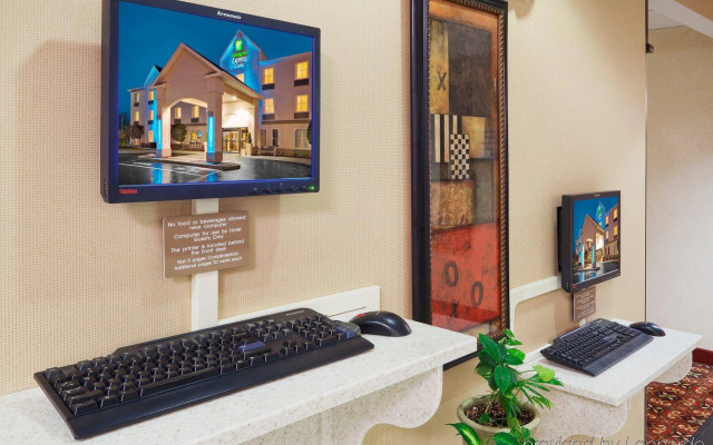 Holiday Inn Express Hotel & Suites Frackville by IHG