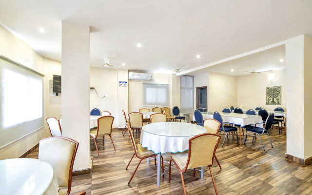 OYO 674 Apartment Hotel Manar Luxury Suites