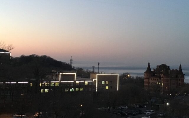 Апартаменты на пр-те Острякова, 28