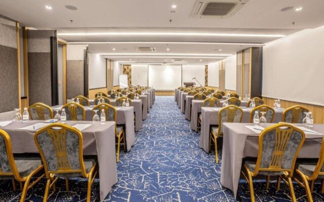 Fives Hotel Johor Bahru City Centre