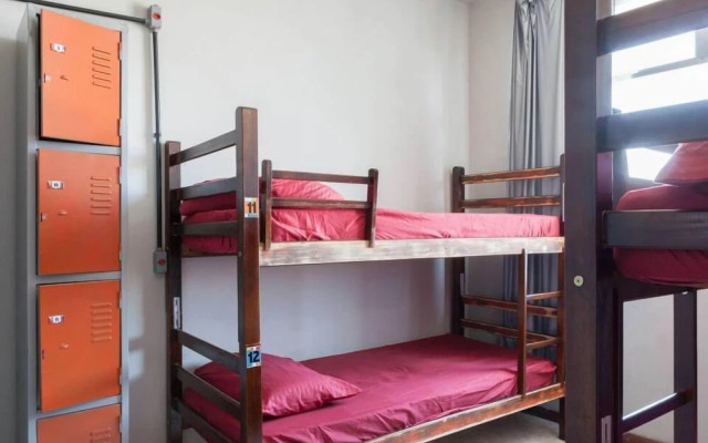 Abraço Carioca Favela Hostel