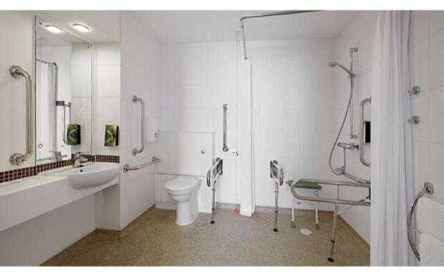 Premier Inn Stratford Upon Avon Central