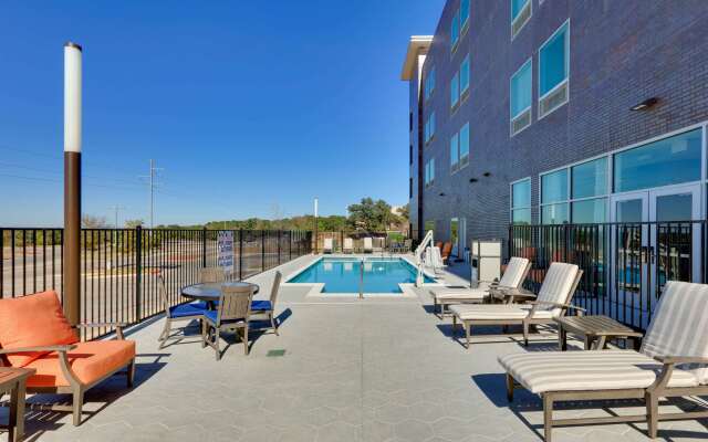 La Quinta Inn & Suites by Wyndham Lakeway