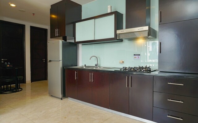 Modern and Stylish 2BR at The Empyreal Apartment