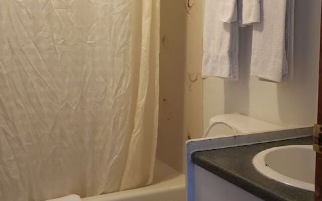 Bloomfield Motel