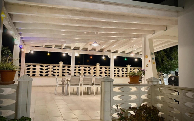 3774 Villetta Sea Sunset by Barbarhouse