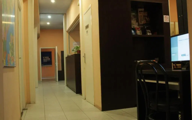 Hostal Baires