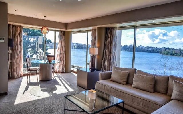 Waipuna Hotel & Conference Centre