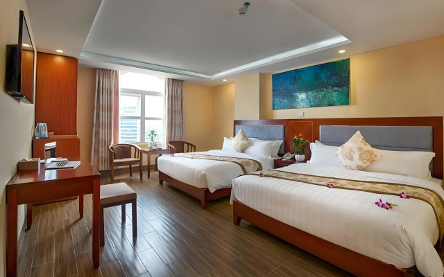 Nhat Minh  and Apartment