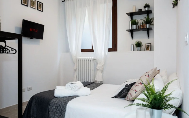 Home Hotel - Paruta 65