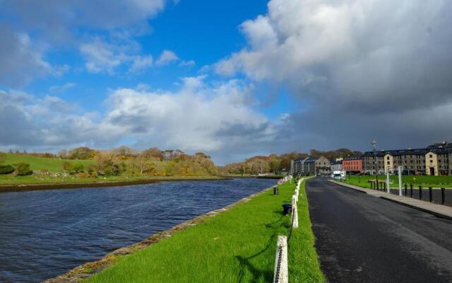 Apartment 12, Sea Wharf
