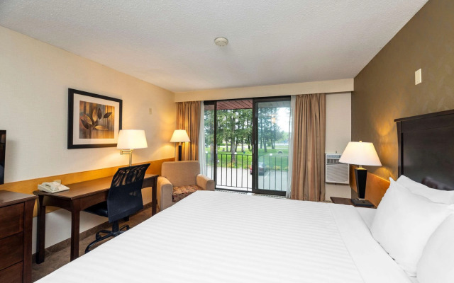 Prestige Riverside Lodge