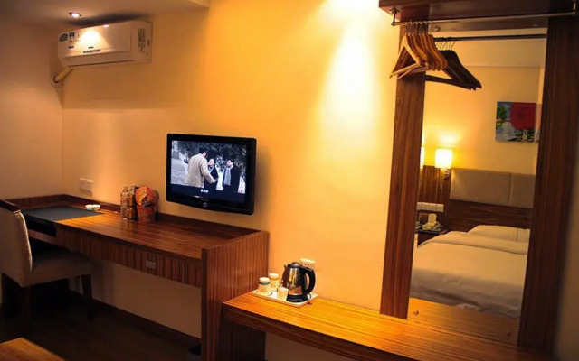 Baoli Huangjia Hotel - Nanning