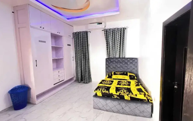 Danny's Shortlet Apartment