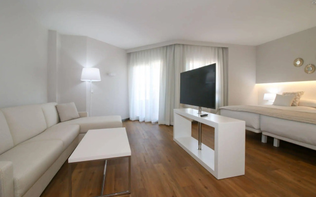 Oliva Nova Beach & Golf Hotel