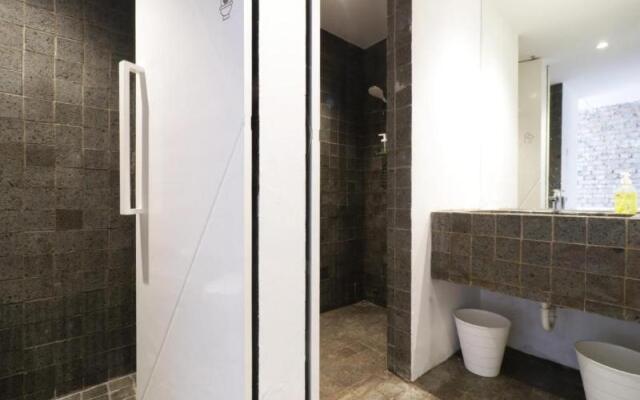 Semalam at Sun Yat Sen