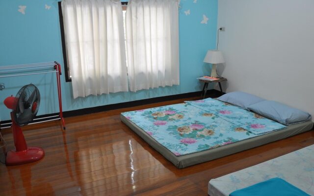 SS Backpackers Hotel