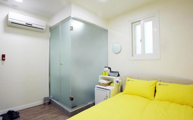 24 Guesthouse Myeongdong Avenue