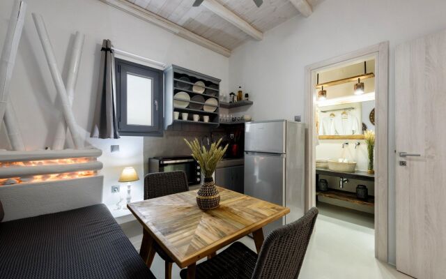 Blue Waves Suites And Apartments Paros