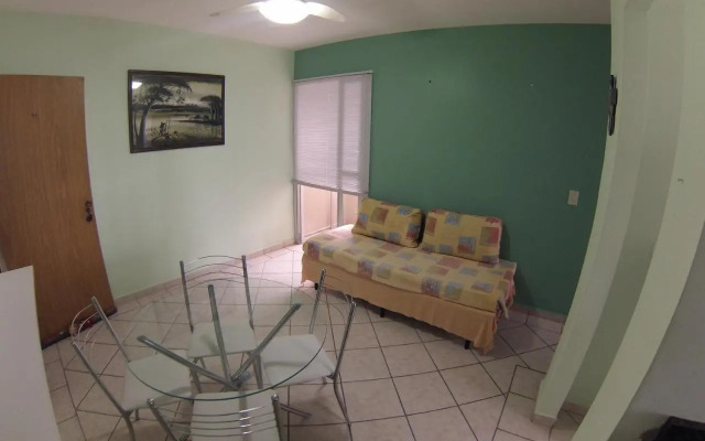 Apartamento charmoso a 50m da praia