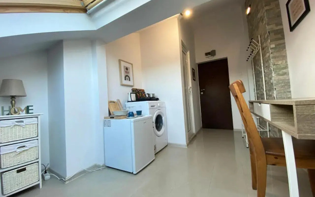 LK17 - Loft in the Center