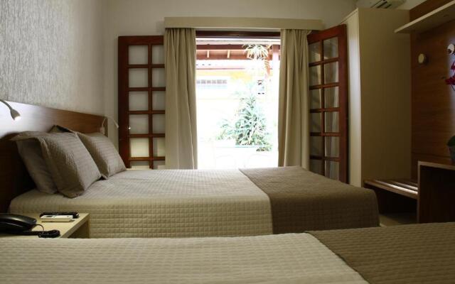 Beach Hotel Cambury