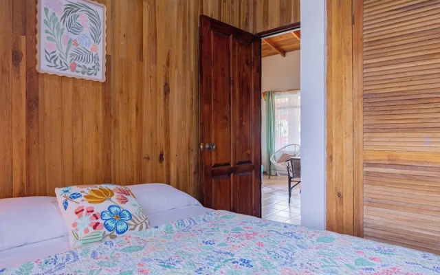 Cozy & Beautiful Casa Aire, Near Lake Park & Town