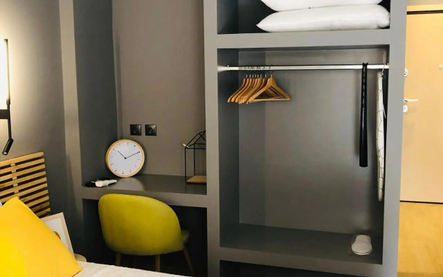 Metropolitan Complex Suite 2@faliro