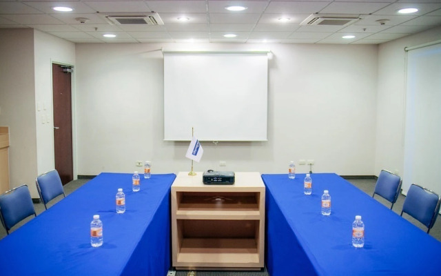 City Express Saltillo Sur