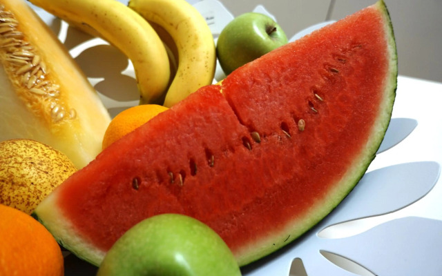 Modern house - air cond, free parking, breakfast