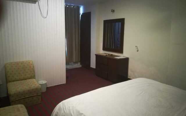 Hotel Heaven Heights