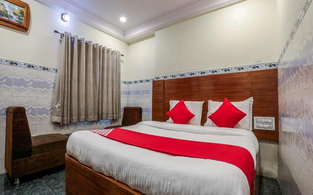 Oyo 12680 Hotel Sitara Grand