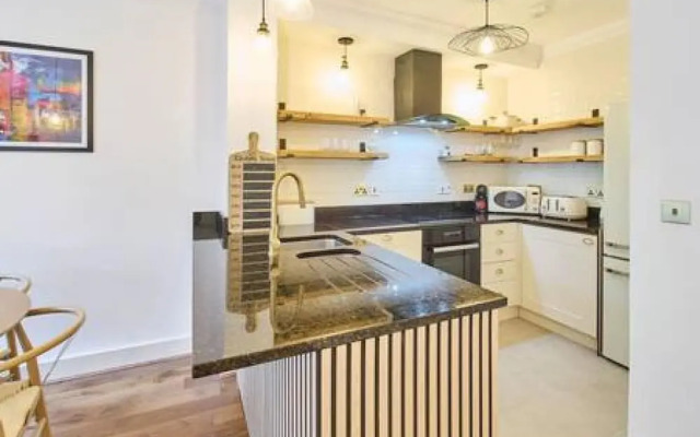 Host Stay Bellflower Mews