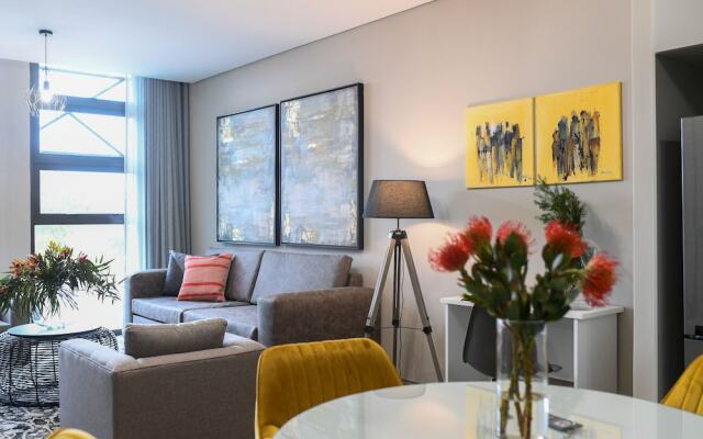 Next To Apartment Hotel