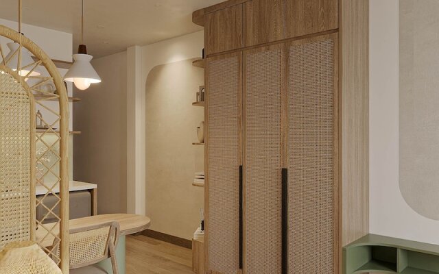 The Urban Westlake Apartment