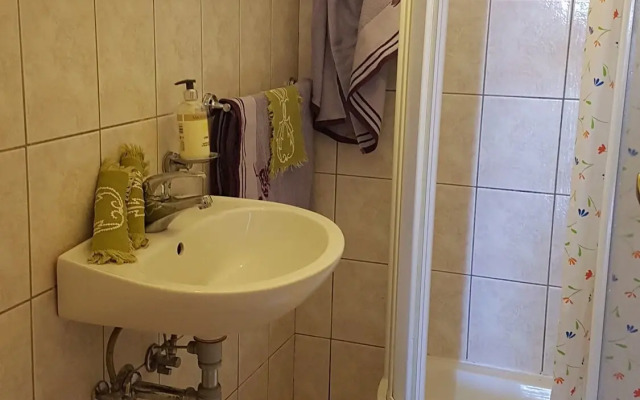 Guest House Roza