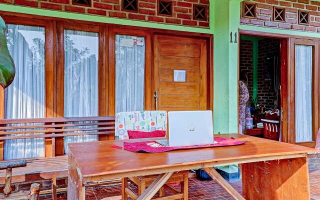 Cibeunying Homestay Cibodas Maribaya Homestays By Oyo Rooms