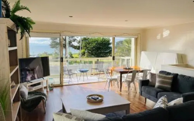 The Esplanade Holiday Home