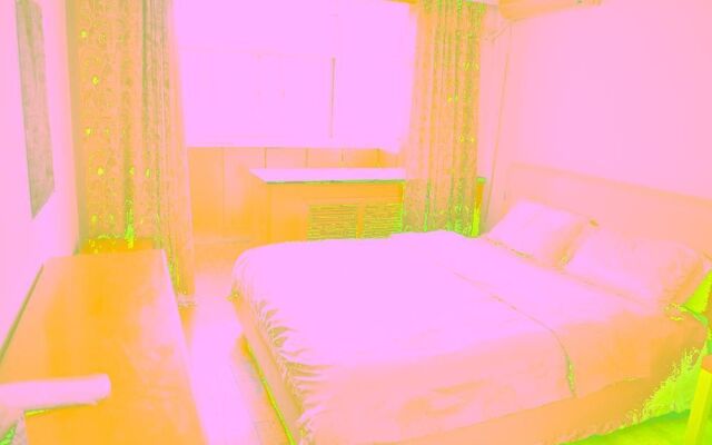 Beijing Enjoy Yourself Inn