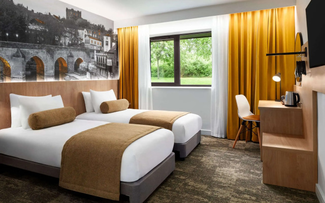 Super 8 by Wyndham Durham