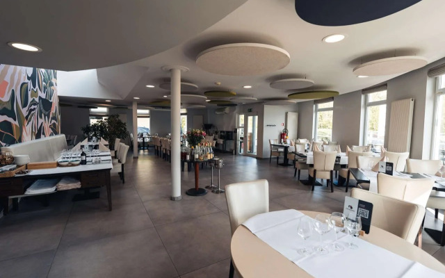 Ibis Styles Charleroi Airport Aero44