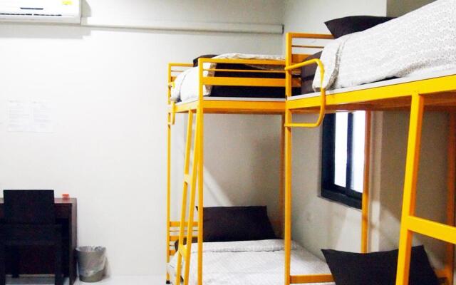 Sunny Hostel Phuket