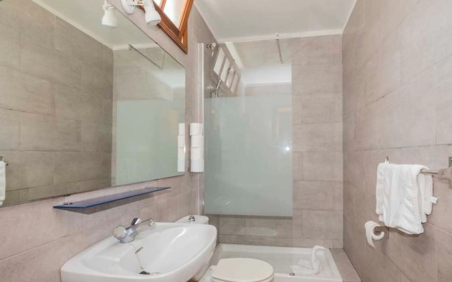 Beautiful Holiday Home in Adeje with Swimming Pool