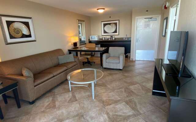 Radisson Suite Hotel Oceanfront