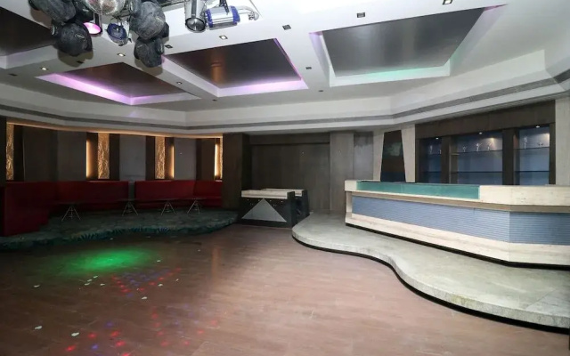 Orient Taj by OYO Rooms