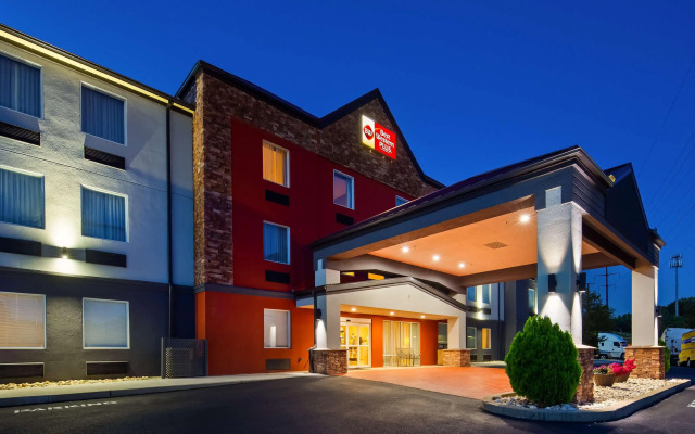 Best Western Plus New Cumberland Inn & Suites