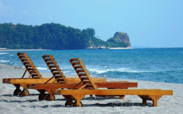 Juness Beach Resort